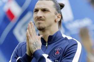 车队联合研发新型赛车技术，争夺赛场优势，赛车 车队